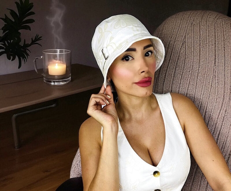 GORRA CARLOTA